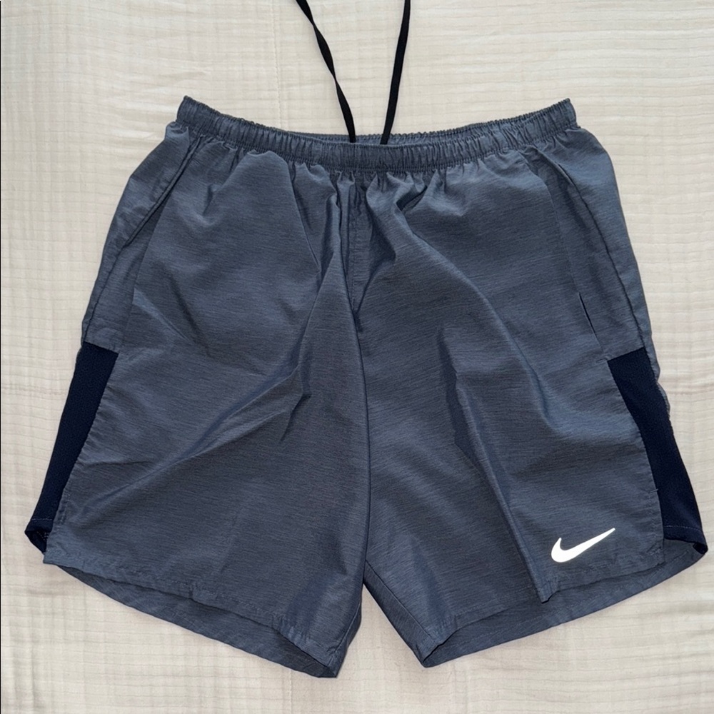 Nike Men's Athletic Shorts - Gray and Black